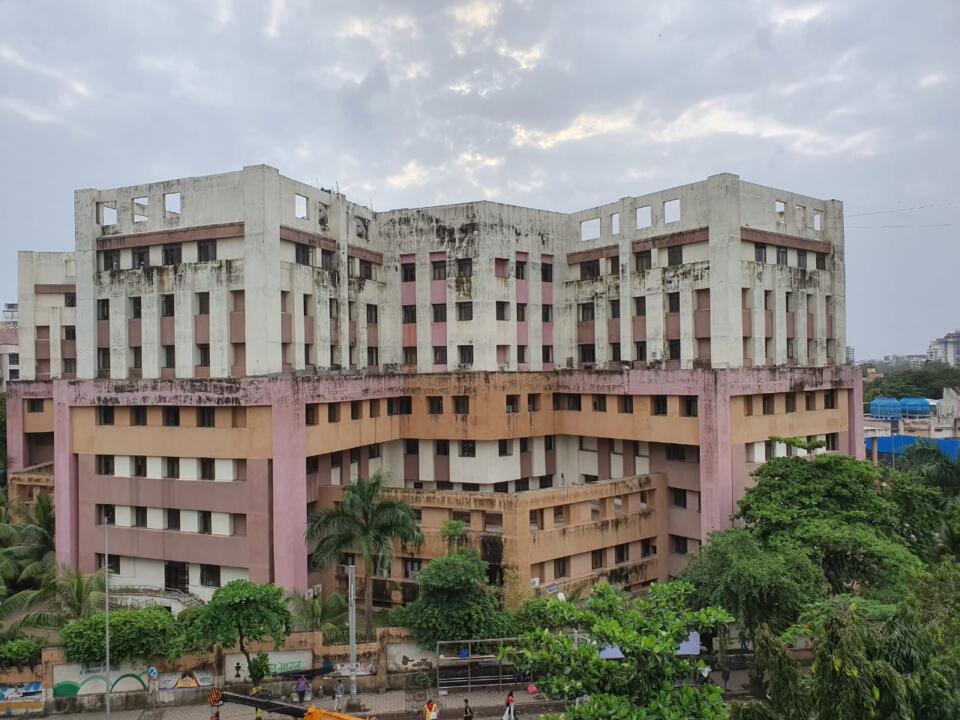 H.B.T. Medical College & Dr. R.N. Cooper Municipal General Hospital