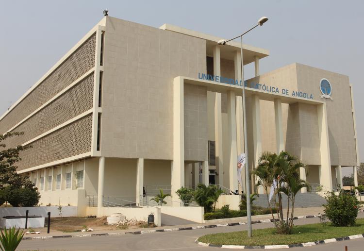 Universidade Privada de Angola Faculdade de Ciências da Saúde
