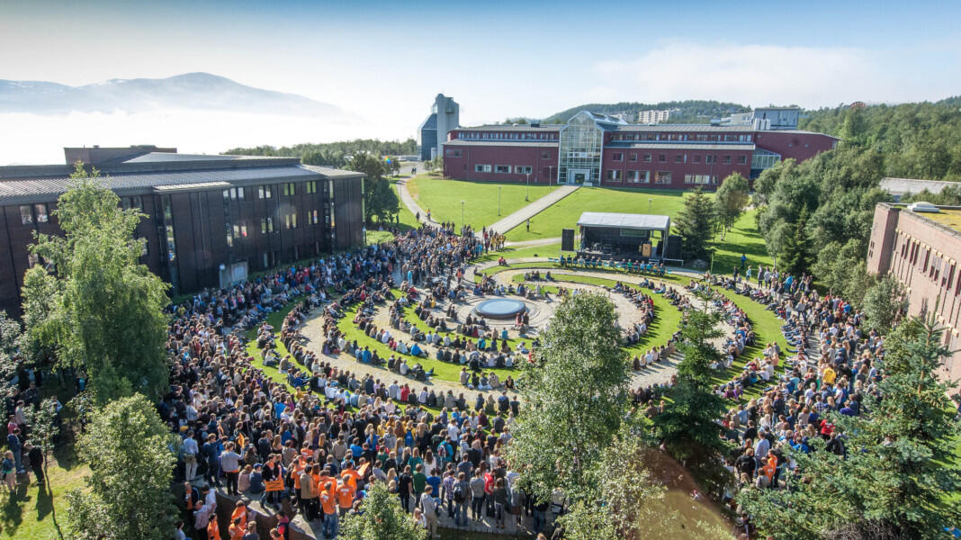 Universitetet i Tromsø Helsevitenskapelige Fakultet