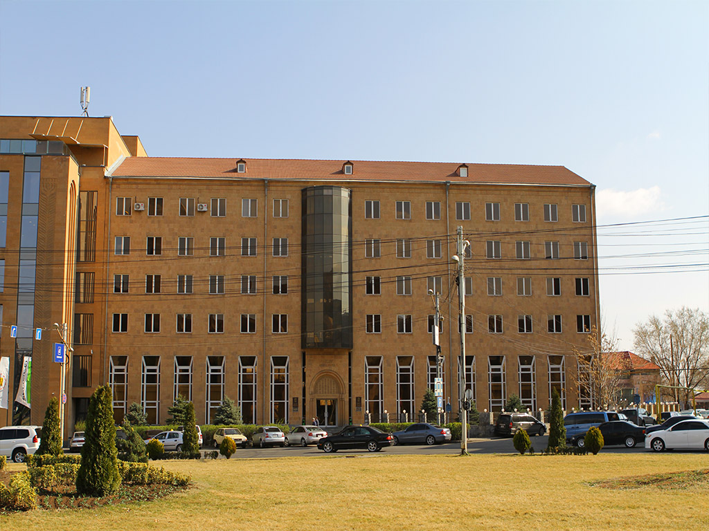 Yerevan Gladzor University Faculty of Medicine