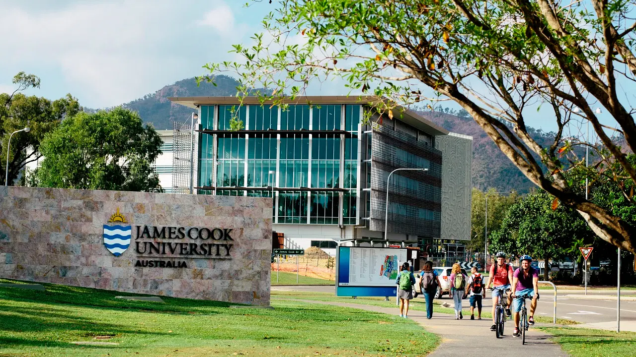 James Cook University College of Medicine and Dentistry